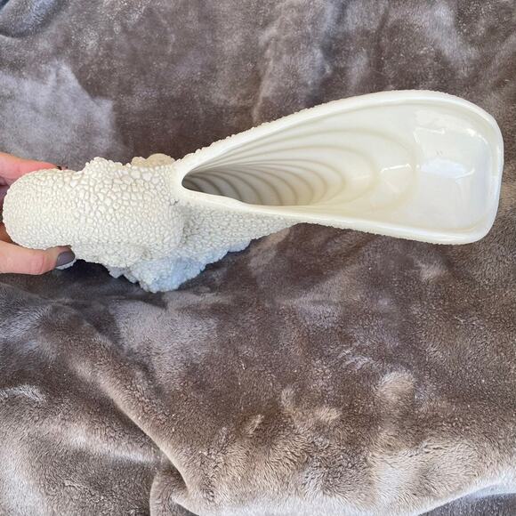 Royal Haeger Shell Vase Nautilus Textured Pebbled Cornucopia Nautical Sea READ - Picture 8 of 16